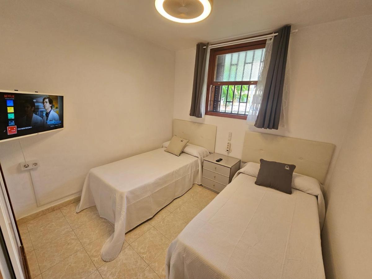Fayser 108 Beachfront With Direct Pool Access From Terrace أرونا المظهر الخارجي الصورة