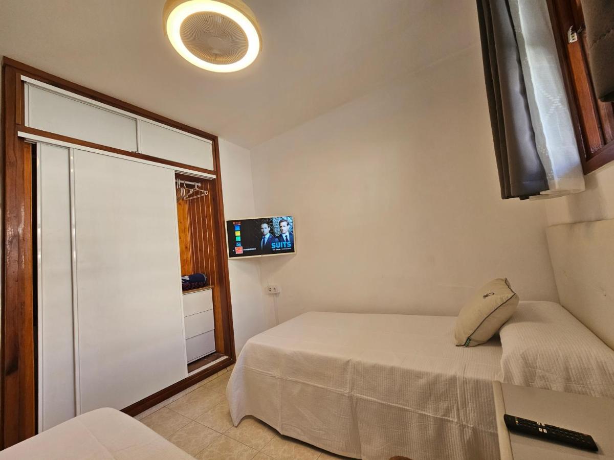 Fayser 108 Beachfront With Direct Pool Access From Terrace أرونا المظهر الخارجي الصورة