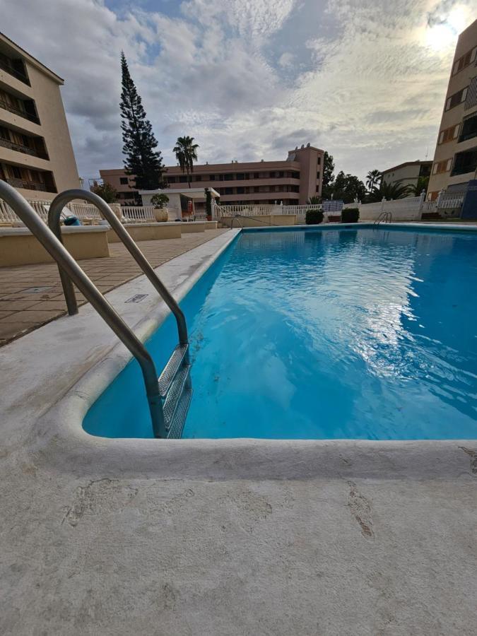 Fayser 108 Beachfront With Direct Pool Access From Terrace أرونا المظهر الخارجي الصورة