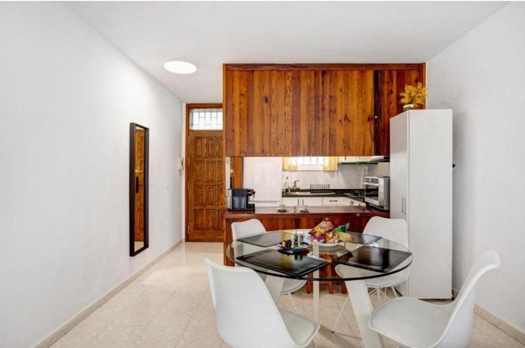 Fayser 108 Beachfront With Direct Pool Access From Terrace أرونا المظهر الخارجي الصورة